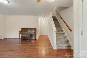 9866 Treeside Ln, Matthews, NC 28105 - Photo 5