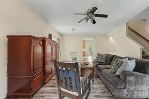 9866 Treeside Ln, Matthews, NC 28105 - Photo 7