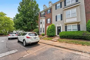 9866 Treeside Ln, Matthews, NC 28105 - Photo 3