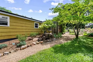 321 Sulphur Springs Rd, Asheville, NC 28806 - Photo 5
