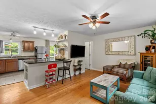 321 Sulphur Springs Rd, Asheville, NC 28806 - Photo 11