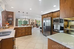 6296 Southlake Dr, Hickory, NC 28601 - Photo 21