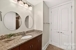 4625 Piedmont Row Dr, Charlotte, NC 28210 - Photo 31