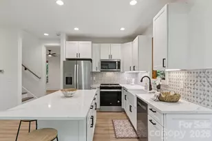 365 Cherokee Cir, Lake Toxaway, NC 28747 - Photo 11
