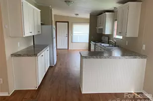 135 Langtree Rd, Mooresville, NC 28117 - Photo 5