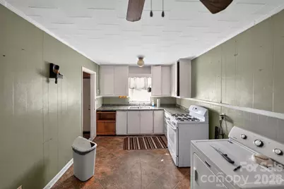 2578 Simpson Road E, Burlington, NC 27217 - Photo 5