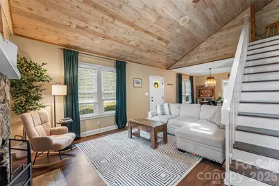 1026 14th Avenue Drive NW, Hickory, NC 28601 - Photo 11