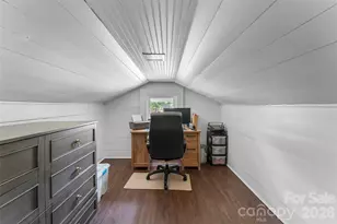 1026 14th Ave Dr NW, Hickory, NC 28601 - Photo 15