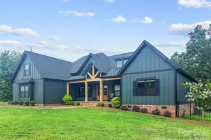 501 Edmunds Ln, Clover, SC 29710 - Photo 1