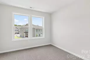 37 Creekview Rd, Hendersonville, NC 28792 - Photo 21