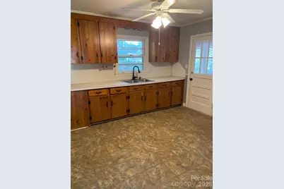 2336 Markham Court, Charlotte, NC 28205 - Photo 3
