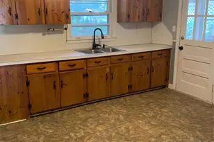 2336 Markham Ct, Charlotte, NC 28205 - Photo 3