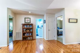 1705 Hummingbird Ln, Hendersonville, NC 28792 - Photo 19