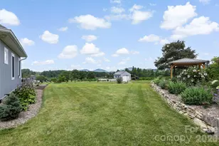 525 Byers Cove Rd, Hendersonville, NC 28792 - Photo 31