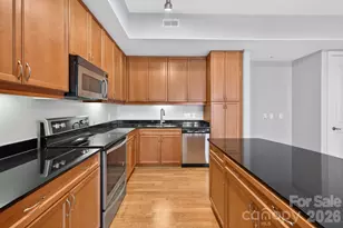 4620 Piedmont Row Dr, Charlotte, NC 28210 - Photo 3