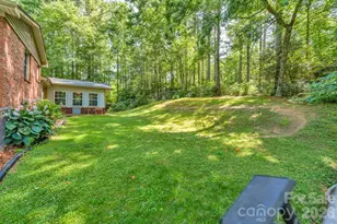 1199 Deer Park Lake Rd, Spruce Pine, NC 28777 - Photo 5