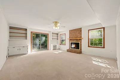 6207 Honegger Drive, Charlotte, NC 28211 - Photo 11