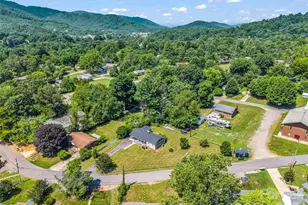 215 Varden Pl, Swannanoa, NC 28778 - Photo 39