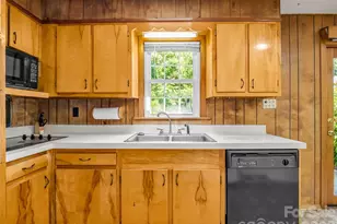 215 Varden Pl, Swannanoa, NC 28778 - Photo 17
