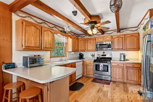 1347 Wipprecht Dr, Spruce Pine, NC 28777 - Photo 11