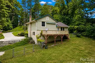 135 Plantation Dr, Hendersonville, NC 28792 - Photo 3