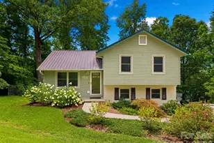 135 Plantation Dr, Hendersonville, NC 28792 - Photo 1