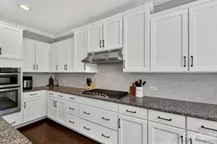 5026 Stonehill Ln, Matthews, NC 28104 - Photo 11
