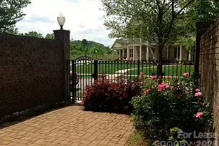 6005 Village Dr NW, Concord, NC 28027 - Photo 3