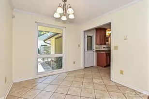3000 Barfield Dr, Charlotte, NC 28217 - Photo 5