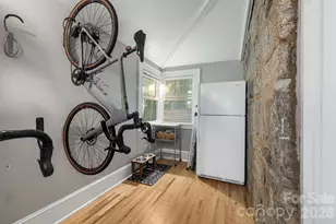 25 St Dunstans Cir, Asheville, NC 28803 - Photo 15