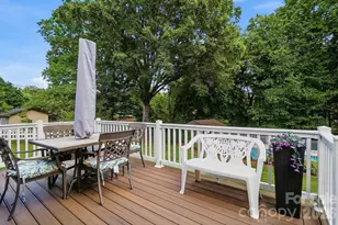 107 Mistywood Dr, Mount Holly, NC 28120 - Photo 37