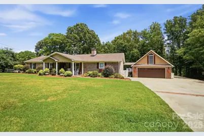 107 Mistywood Drive, Mount Holly, NC 28120 - Photo 5