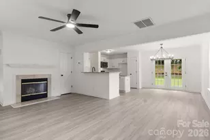 11125 Northwoods Forest Dr, Charlotte, NC 28214 - Photo 3
