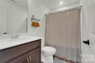 14314 Aikenwood Dr, Charlotte, NC 28278 - Photo 31