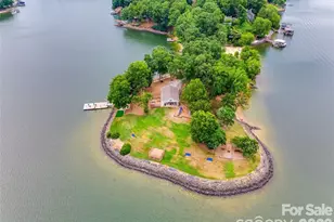 7076 White Bluff Dr, Tega Cay, SC 29708 - Photo 37