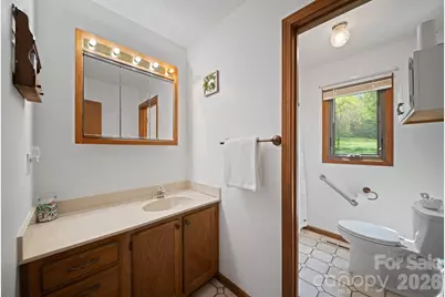 100 Forest Park Drive, Hendersonville, NC 28792 - Photo 19