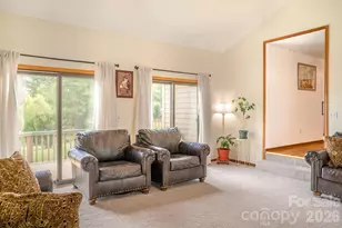 100 Forest Park Dr, Hendersonville, NC 28792 - Photo 15