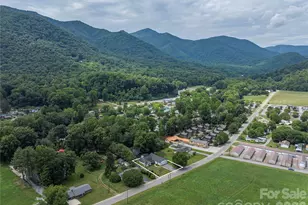 1075 Moody Farm Rd, Maggie Valley, NC 28751 - Photo 35