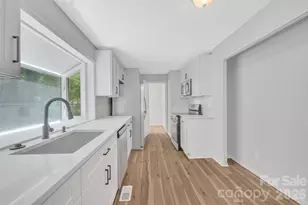4506 Elm Field Ct, Charlotte, NC 28227 - Photo 9