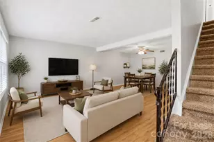 8846 Hunter Ridge Dr, Charlotte, NC 28226 - Photo 3