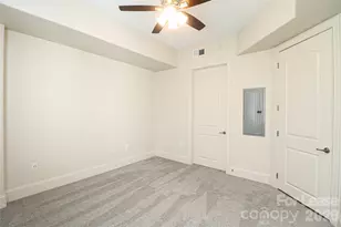 4625 Piedmont Row Dr, Charlotte, NC 28210 - Photo 9