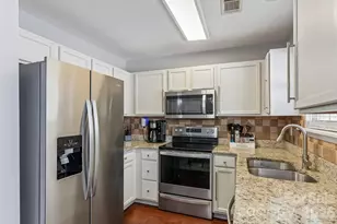 1757 Hidden Creek Dr, Rock Hill, SC 29732 - Photo 11