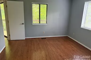 1420 11th Street Dr NW, Hickory, NC 28601 - Photo 9