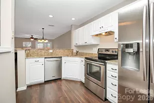 11633 Boxer Ln, Charlotte, NC 28269 - Photo 5