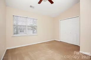 11633 Boxer Ln, Charlotte, NC 28269 - Photo 13