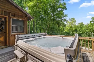 237 Biltmore Cir, Bryson City, NC 28713 - Photo 3