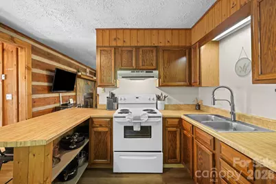 237 Biltmore Circle, Bryson City, NC 28713 - Photo 13