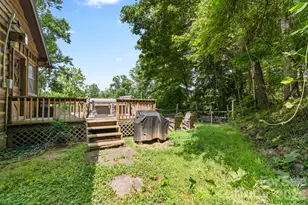 237 Biltmore Cir, Bryson City, NC 28713 - Photo 29