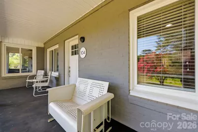 104 31st Avenue NE, Hickory, NC 28601 - Photo 9