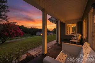 104 31st Ave NE, Hickory, NC 28601 - Photo 7